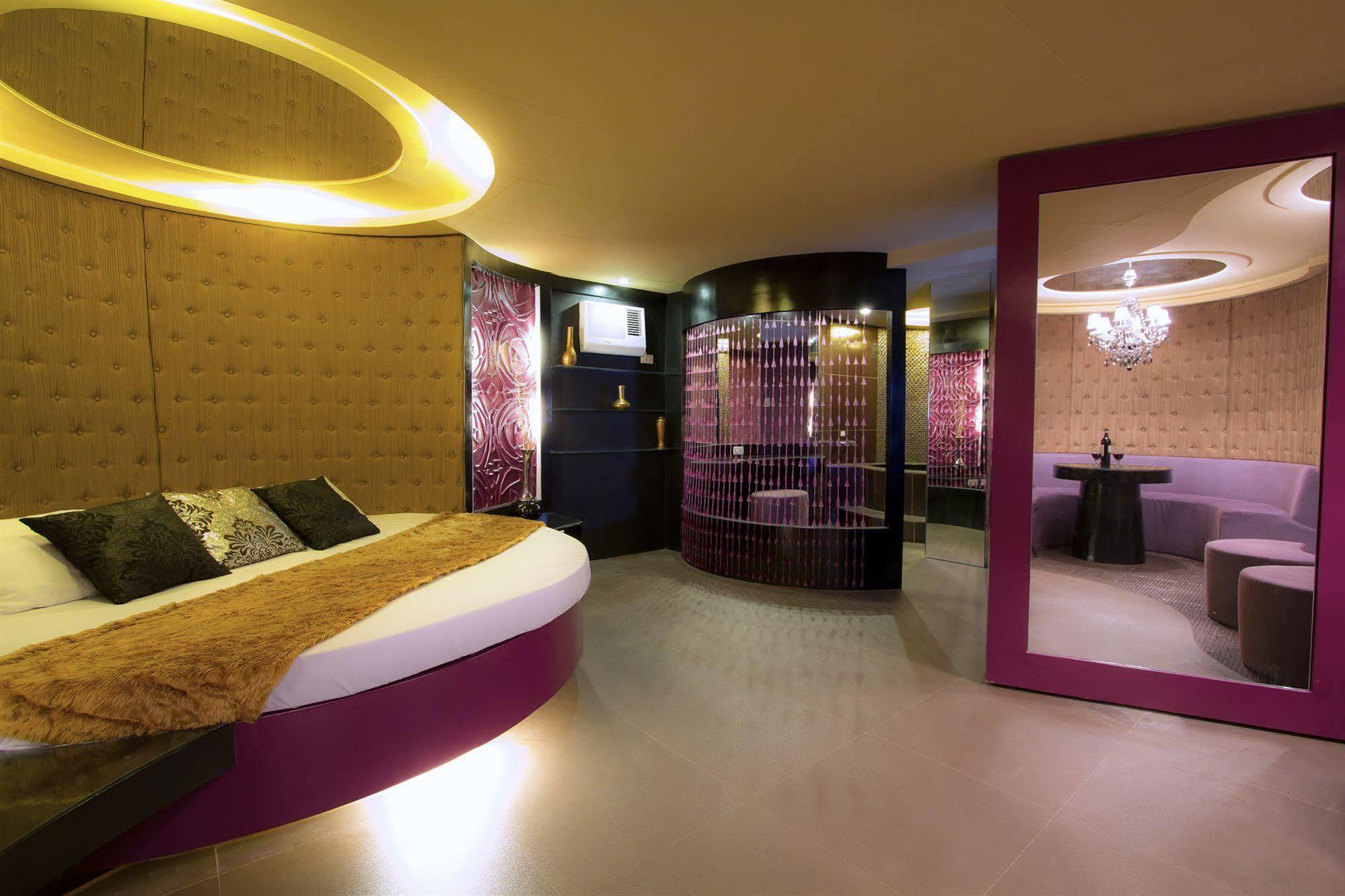 Victoria Court Las Piñas מראה חיצוני תמונה