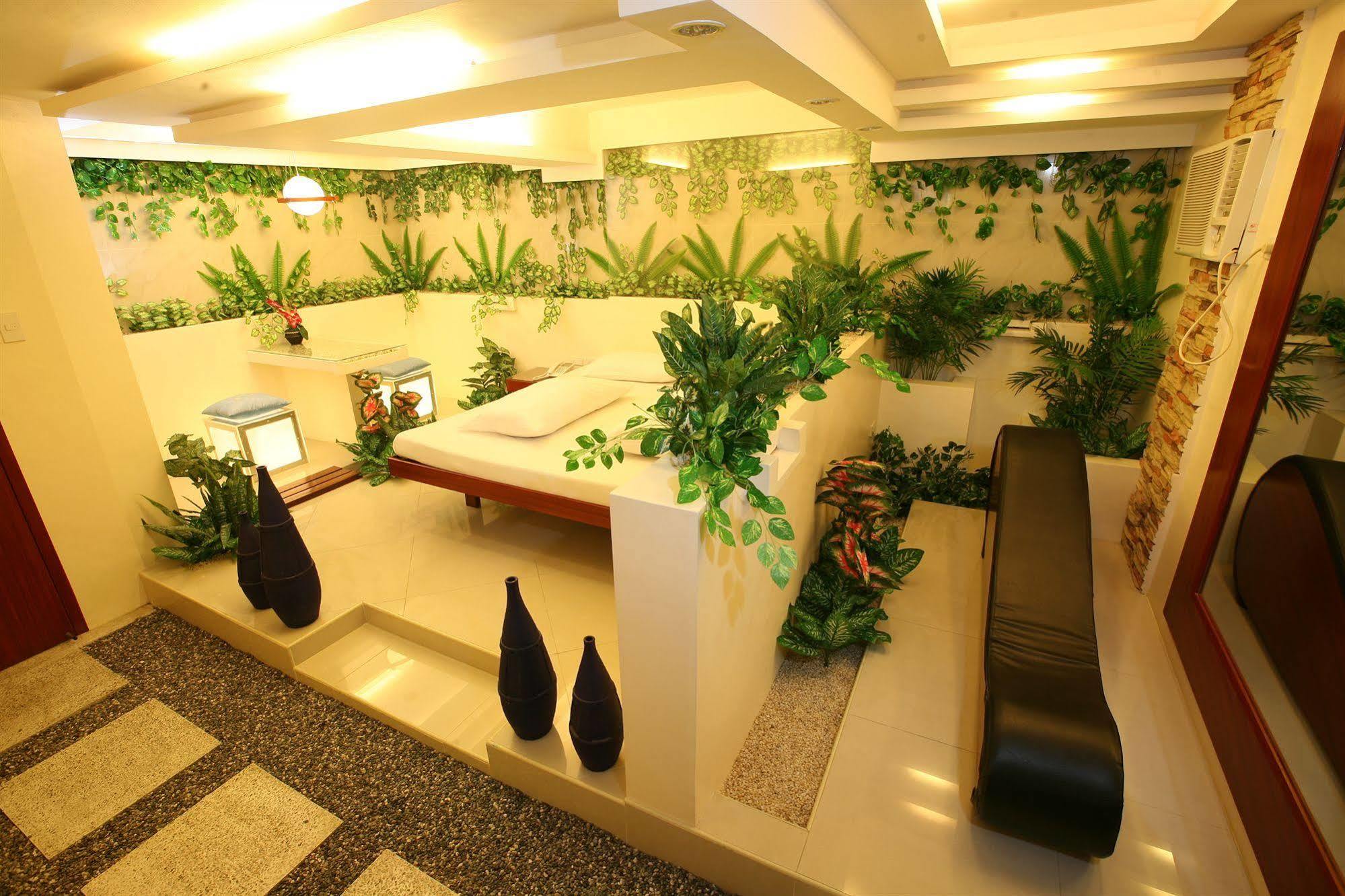 Victoria Court Las Piñas מראה חיצוני תמונה