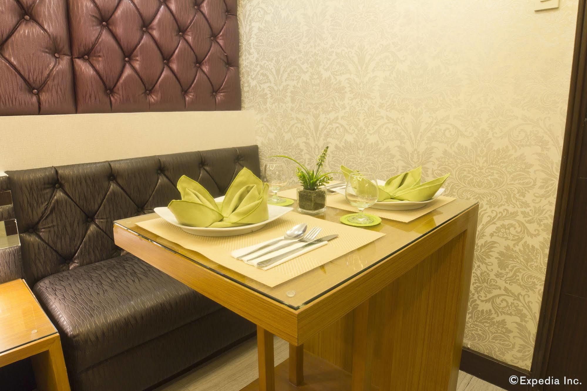 Victoria Court Las Piñas מראה חיצוני תמונה