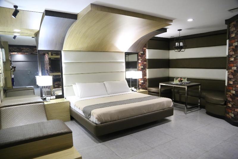 Victoria Court Las Piñas מראה חיצוני תמונה